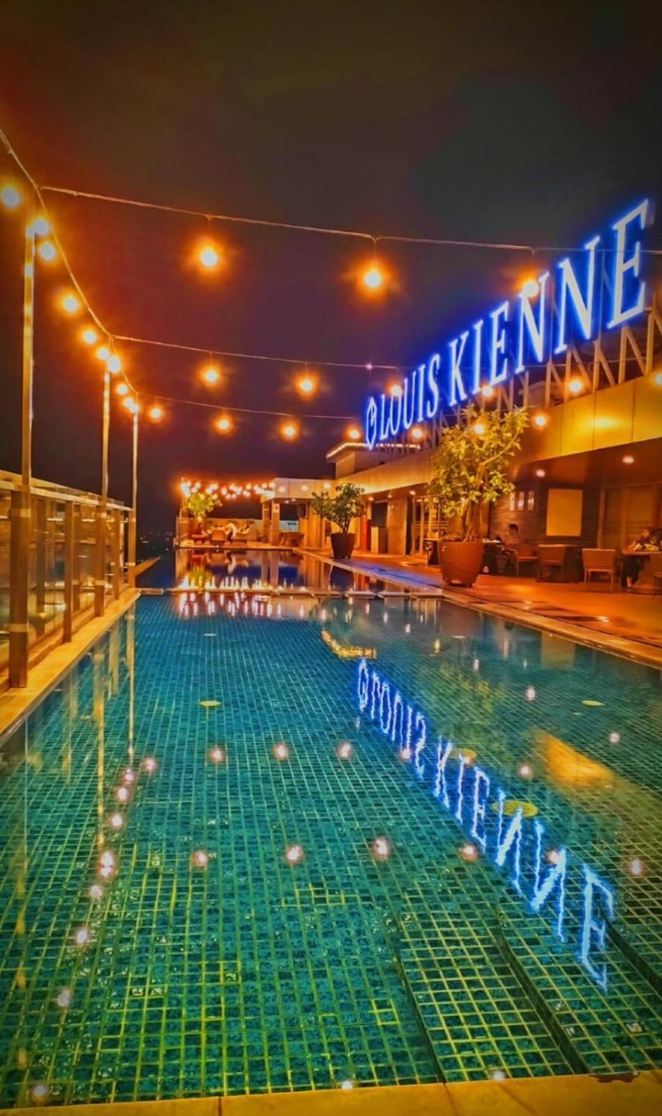 Louis Kienne Hotel Simpang Lima Semarang Exterior foto